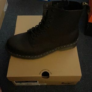 Doc Martin size 11 man is brand new